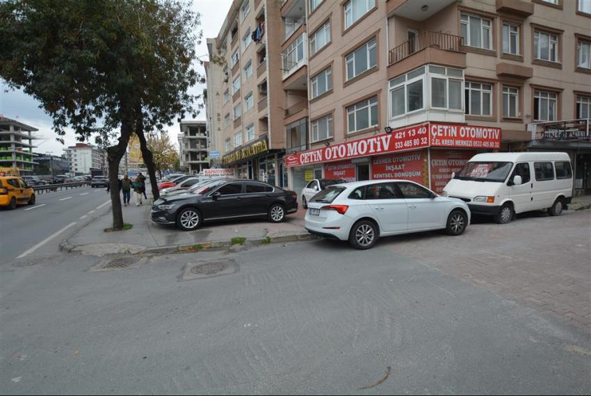AVCILAR E5 YANYOL’DA YATIRIMA UYGUN SATILIK DEPOLU DÜKKAN