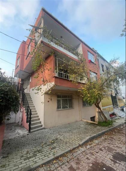 FİRUZKÖY MAH. MERKEZİ KONUMDA KİRALIK 2+1 DAİRE