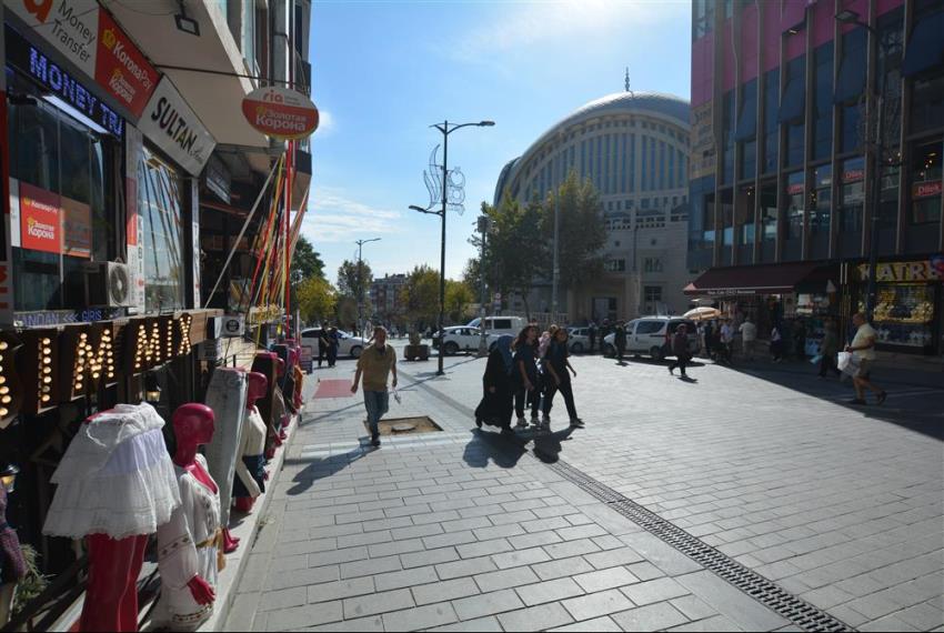 AVCILAR MARMARA CADDESİ’NDE DEVREN KİRALIK DÜKKAN