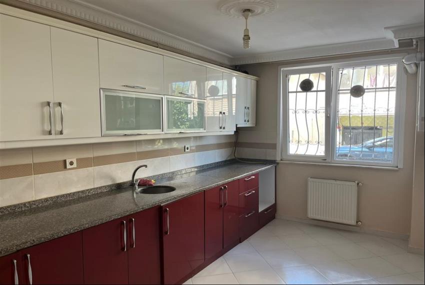 Avcılar Firuzköy Mahallesinde Geniş 3+1 Kiralık Daire 